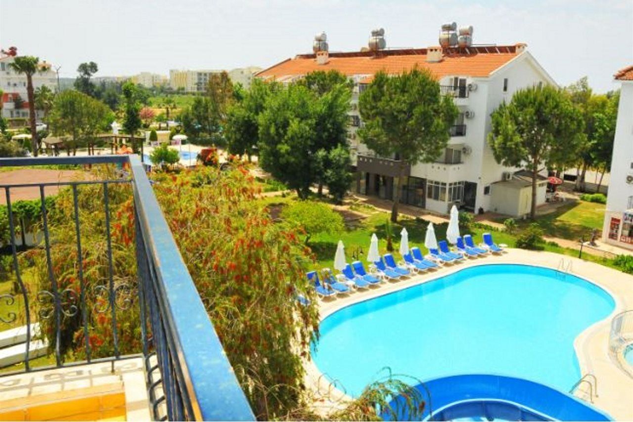 Side Suite Hotel Exterior foto