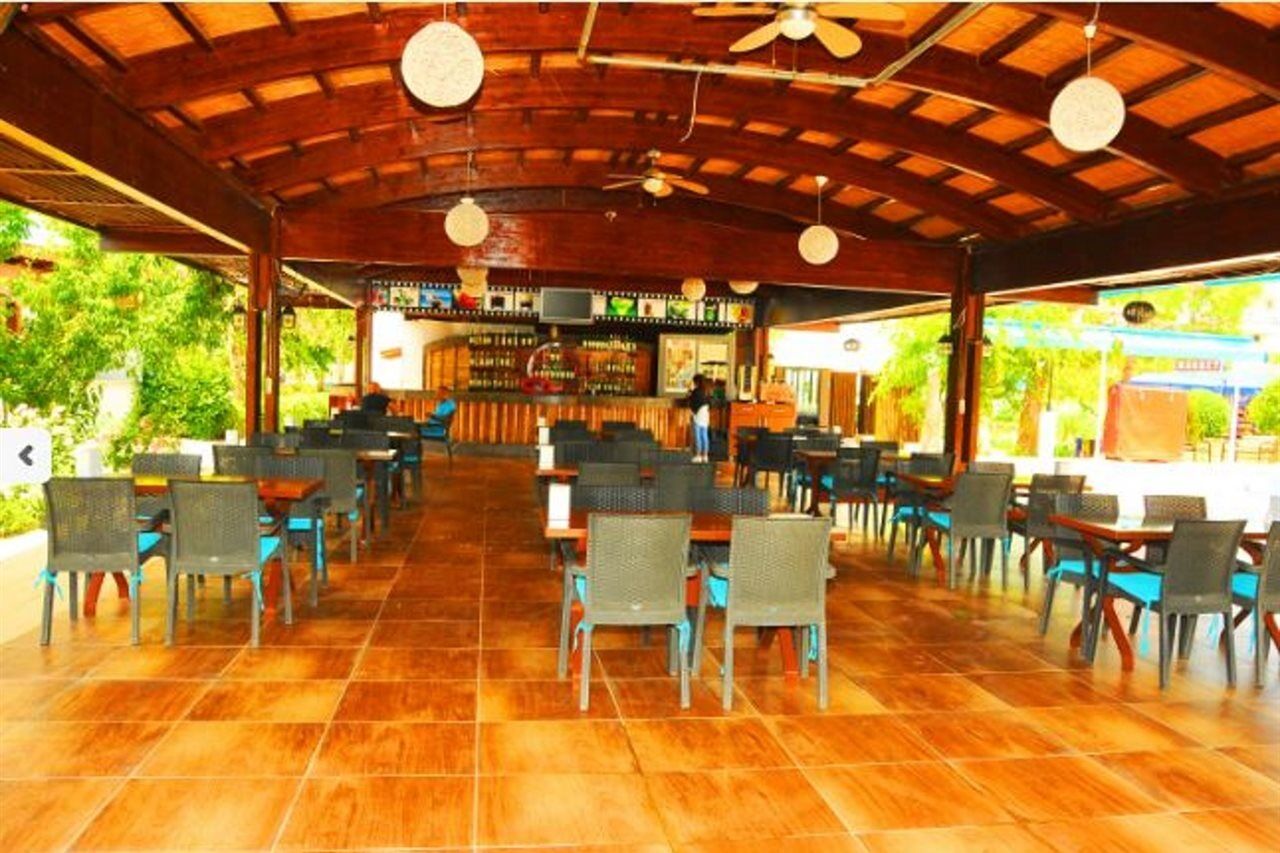 Side Suite Hotel Exterior foto